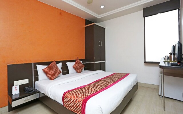 OYO 1552 Hotel Midland