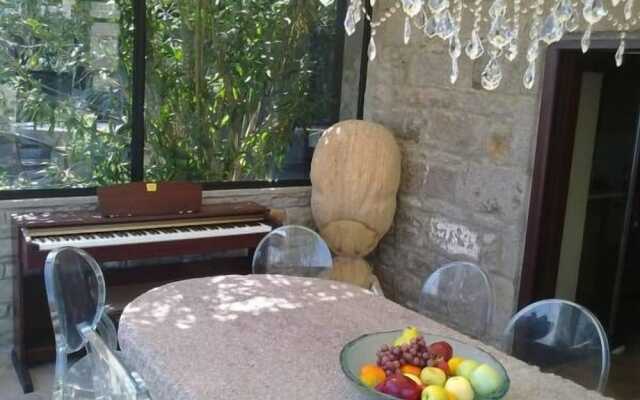 Assosyal Hotel
