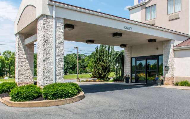 Sleep Inn & Suites of Lancaster County