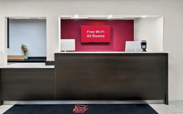 Red Roof Inn Flint