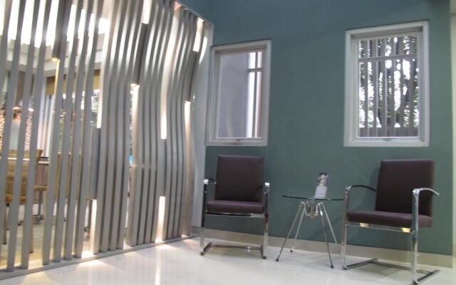 Sampit Residence Managed by FLAT06