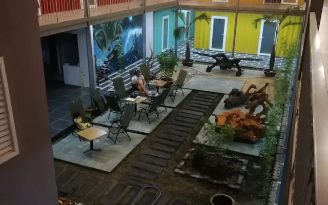 Hotel Aalo - Hostel