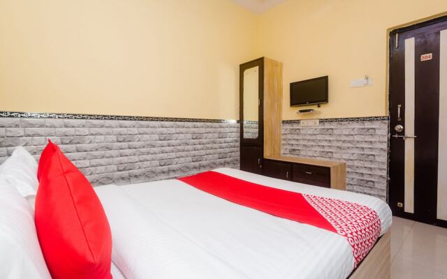 OYO 29550 Hotel Nivara
