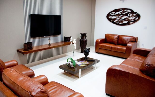 Roari Hotel