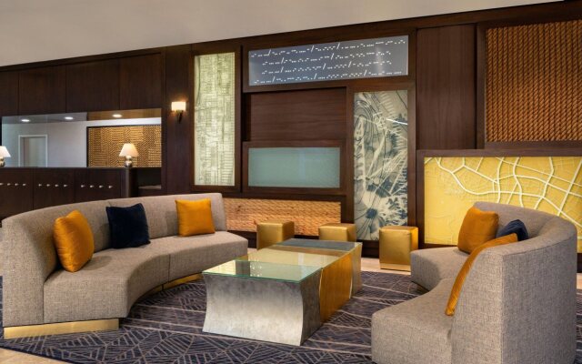 Sheraton Norfolk Waterside Hotel