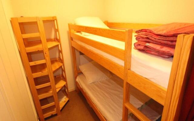 Appartement Bagnères-de-Luchon, 2 pièces, 6 personnes - FR-1-313-141