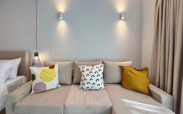 Kono Studios & Suites