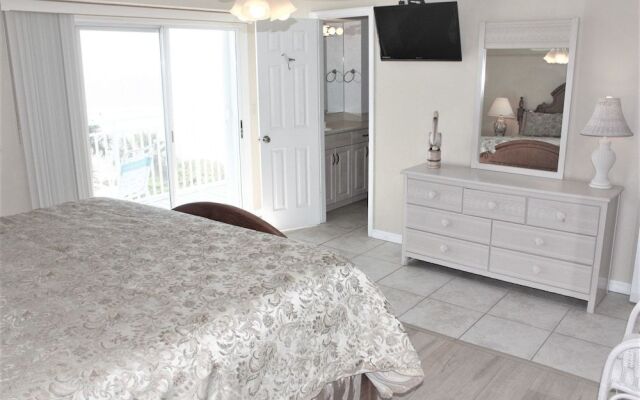 Jamaica Royale 401 - 2 Br Condo