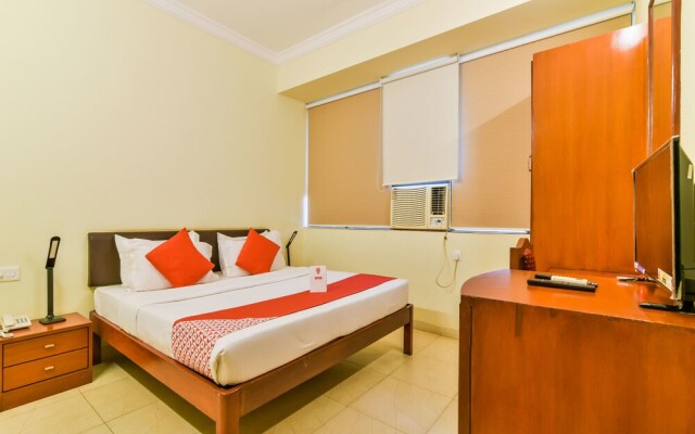 OYO 14930 Gomati Business Hotel