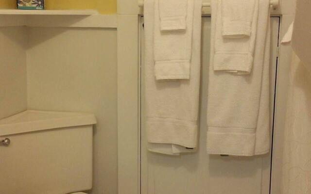 Inn At Patrick Henry's