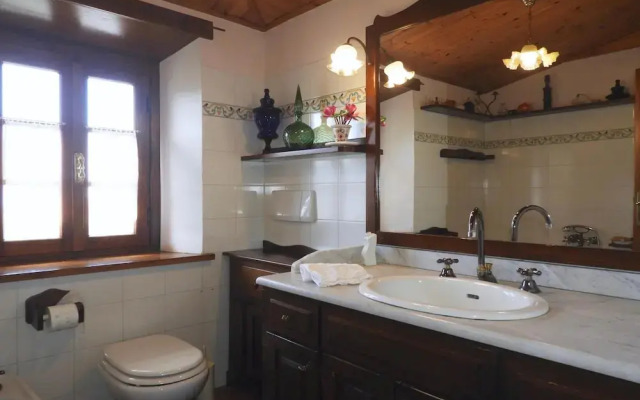 Casa Ortomaggiore With Pool Sauna
