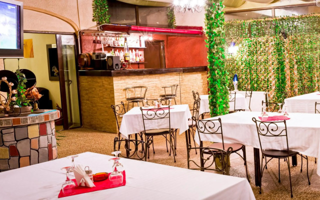 Hotel Eos