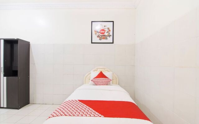 OYO 966 Dinda Guesthouse