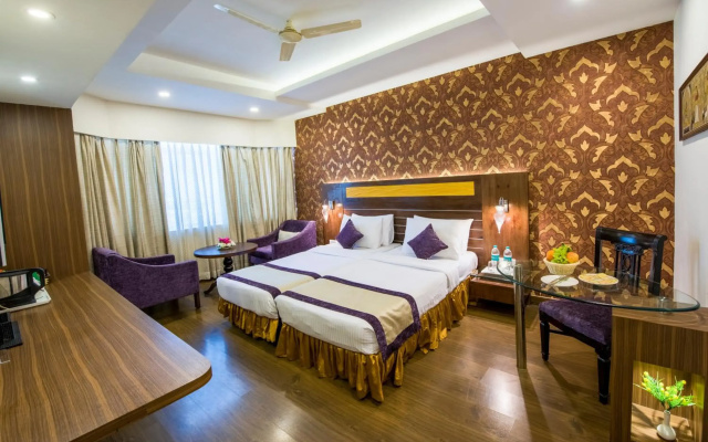 Hotel Swosti Grand