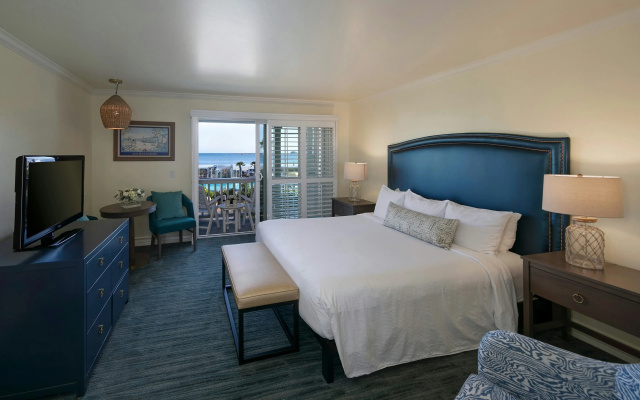 Avila Lighthouse Suites