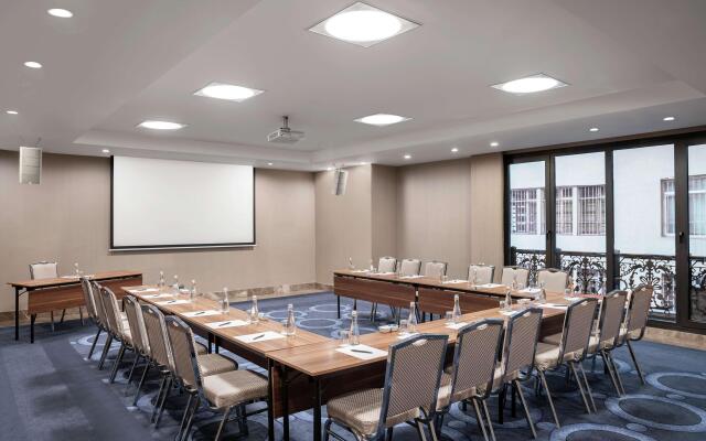 DoubleTree by Hilton Istanbul Gayrettepe