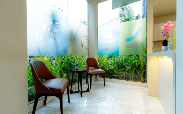 Sans Hotel 88 Andalan Surabaya by RedDoorz