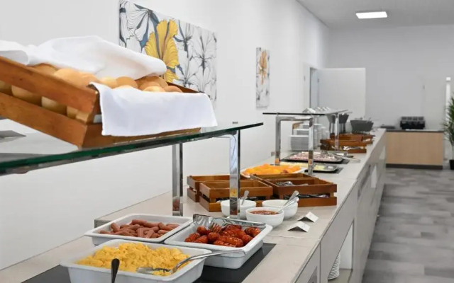 Lelle Hotel