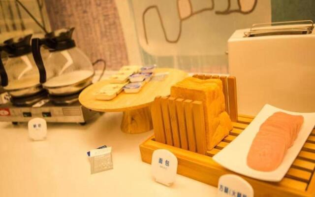 HanTing Hotel (Shangqiu Xiayi County Passenger Transport Terminal)