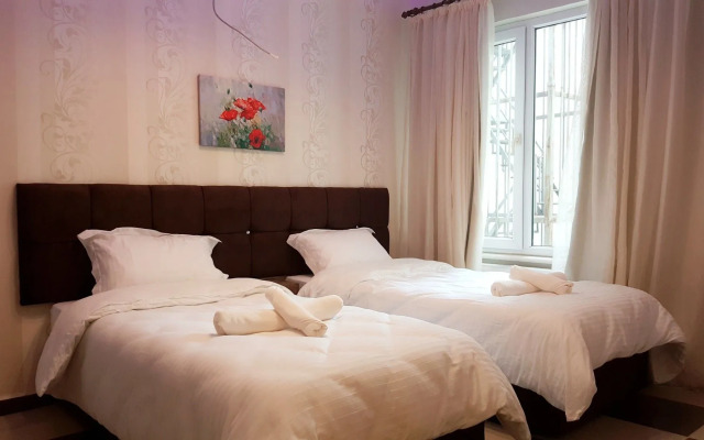 Raphelah Residence