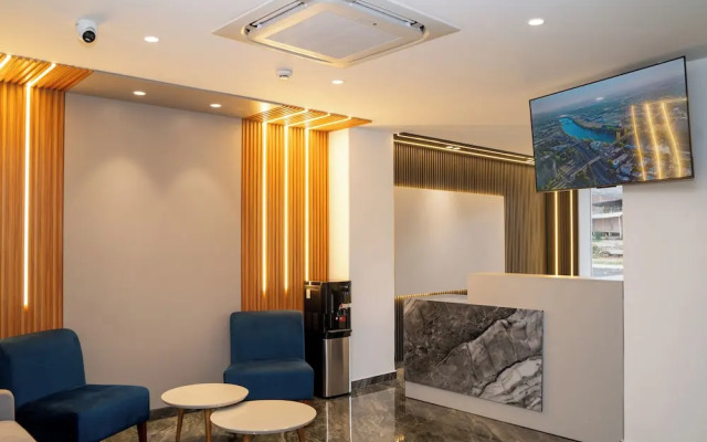 Manta Surf Hotel
