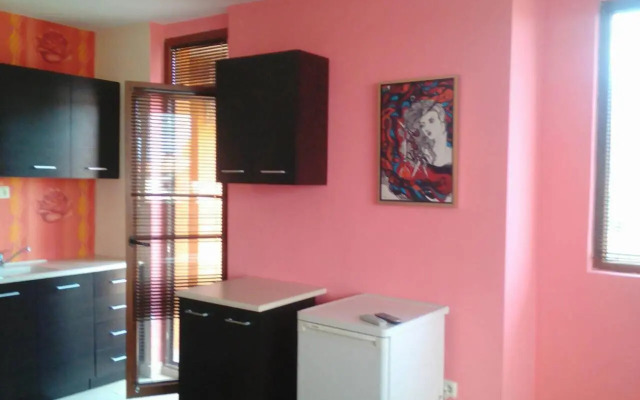M&M Apartment