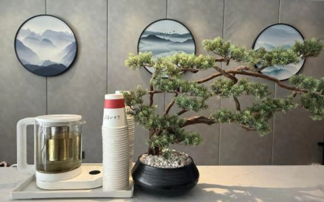 Fairyland Shangpin Hotel (Hengshui Yirancheng Railway Station)