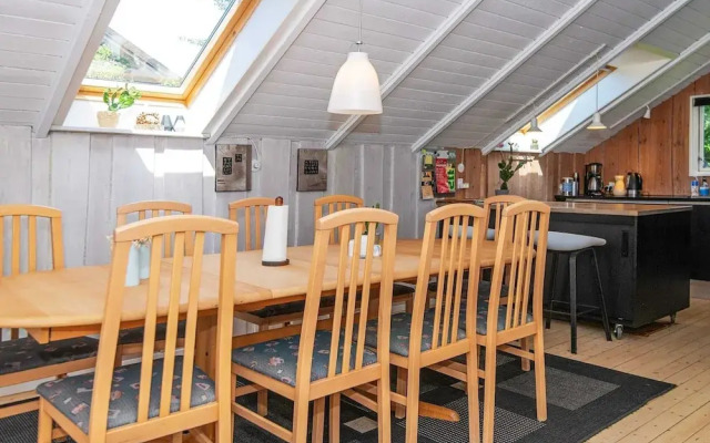 10 Person Holiday Home in Juelsminde-by Traum