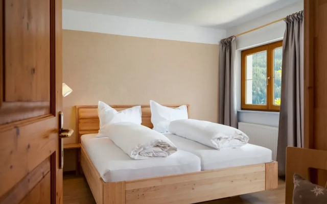 Cozy Apartment in Wenns With Garden