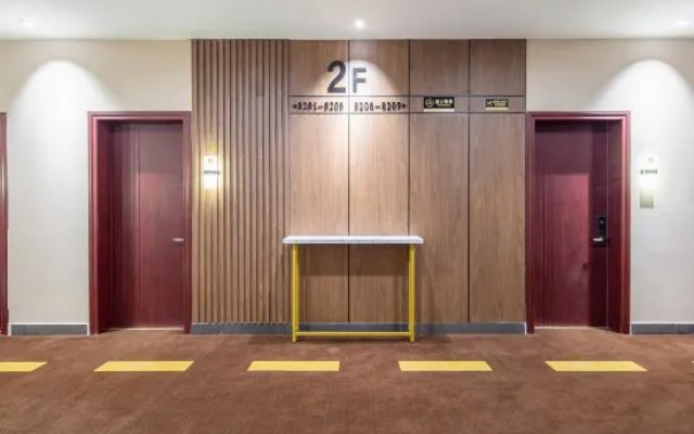 Jingtu Hotel (Beihai Hunan Road)