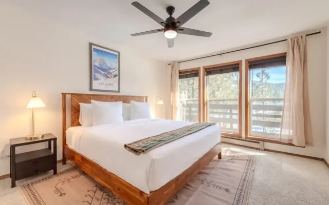 Grand Angel Fire Mountain Luxury ski Chalet