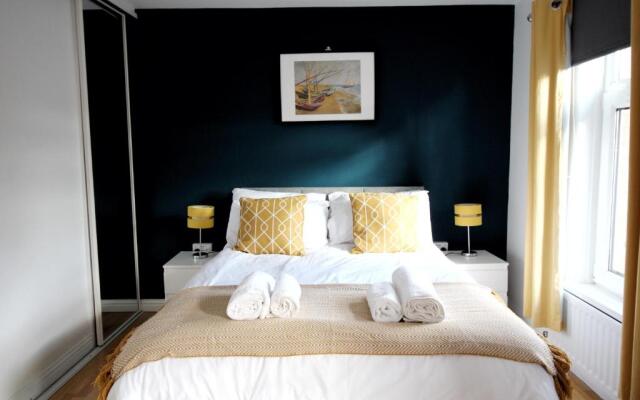 Anjore House - Modern Serviced Apartment in Belfast