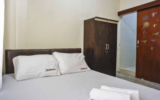 RedDoorz Apartment @ Cilandak