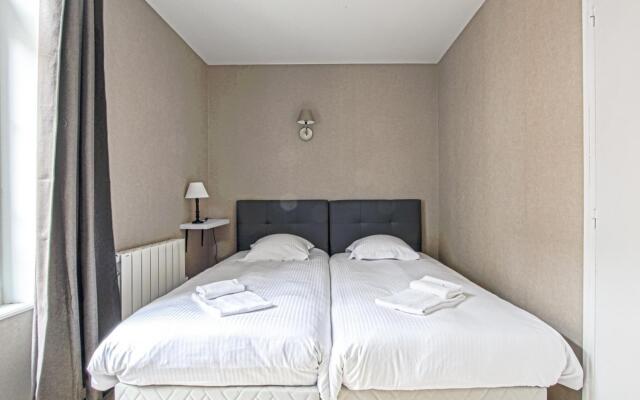 Modern apartment in Bayeux near Tapestry Museum