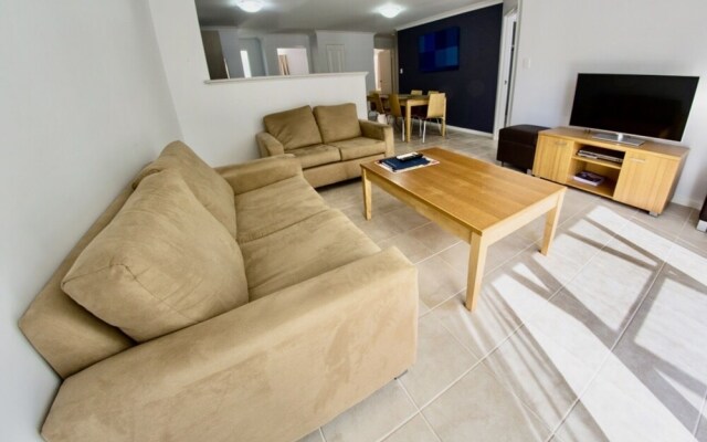 Sea Breeze Broadwater