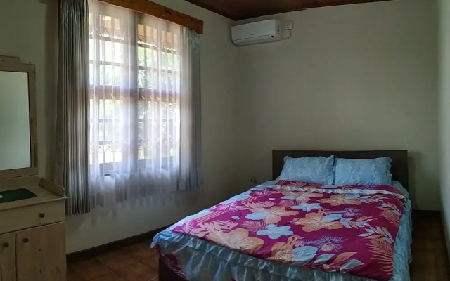 Villa Bumblebee 2 – Little Venice Puncak