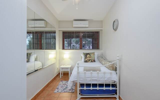 San Lameer Villa Rentals 14105