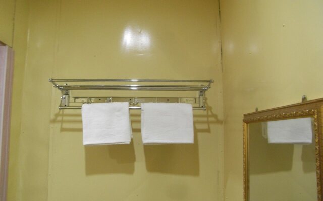 V Hostel