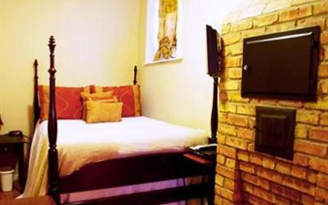 Old Chicago Inn