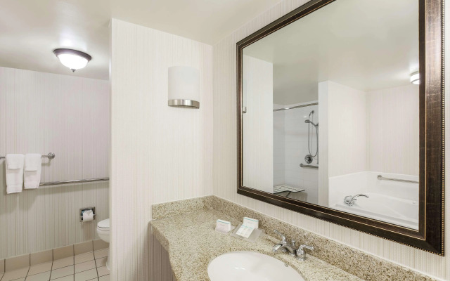 Hilton Garden Inn Dallas/Duncanville