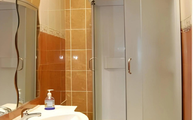 Жилое помещение Мокба на Маросейке