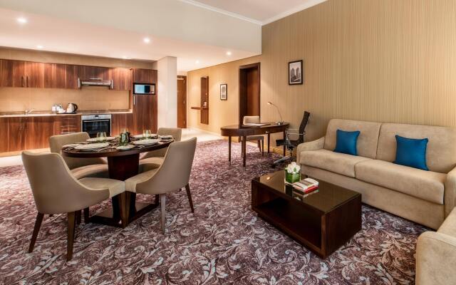 Golden Tulip Doha (Luxury City Hotel)