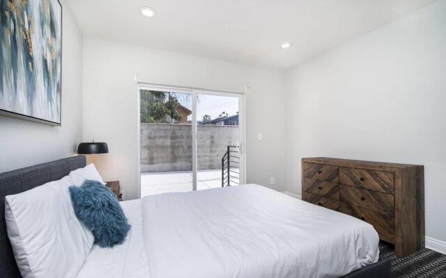 Brand NEW Luxury Modern 3bdr Townhome In Silver Lake