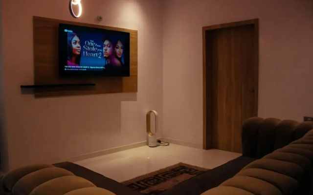 Regional Hotel and Suites