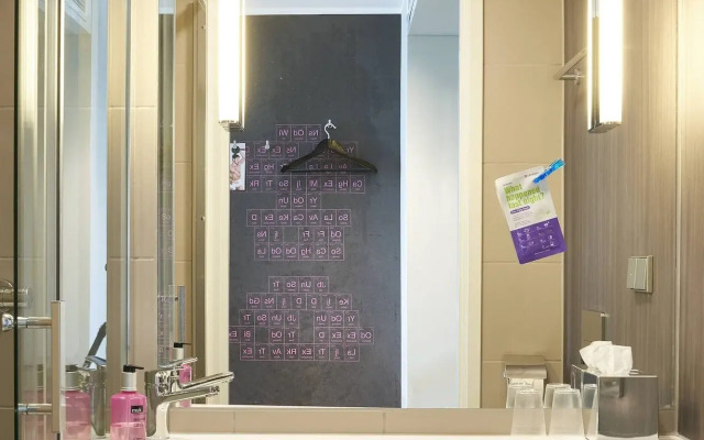 MOXY London Heathrow Airport