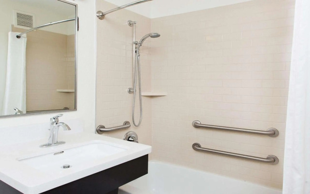 Sonesta Simply Suites Oklahoma City Airport