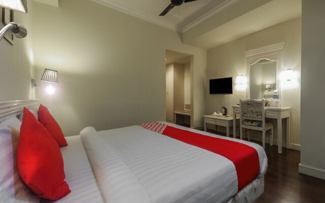 OYO 16017 Hotel Alpine Continental