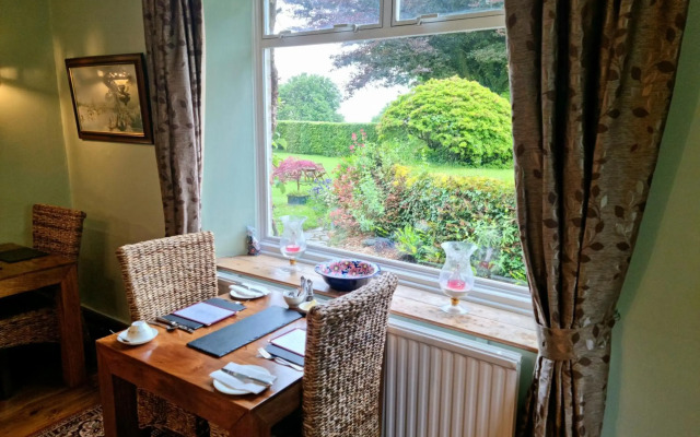 Collaven Manor Hotel