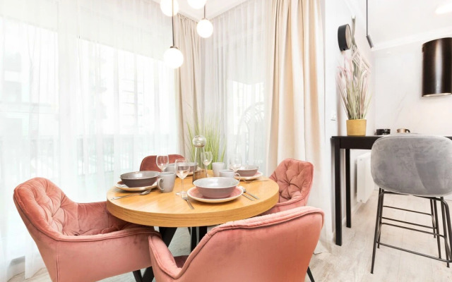 Harmonia Oliwska Gdansk by Renters