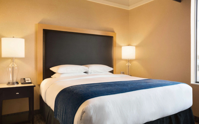 DoubleTree by Hilton Hotel Oklahoma City Airport